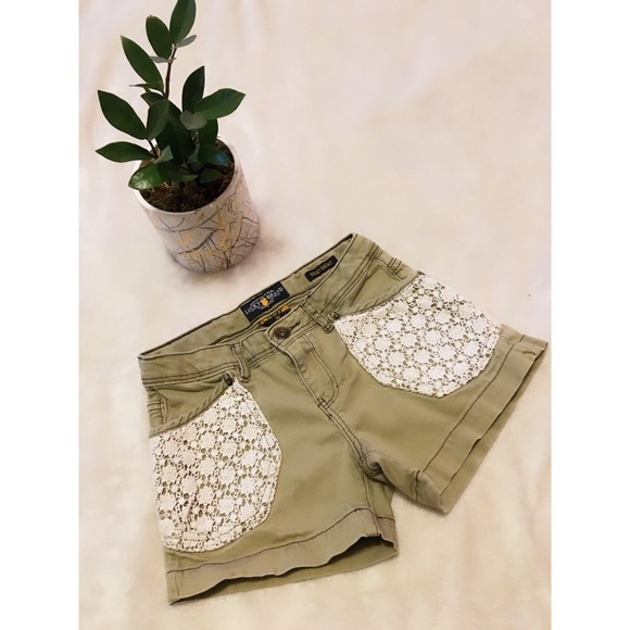 Girls lucky brand green shorts size 10
